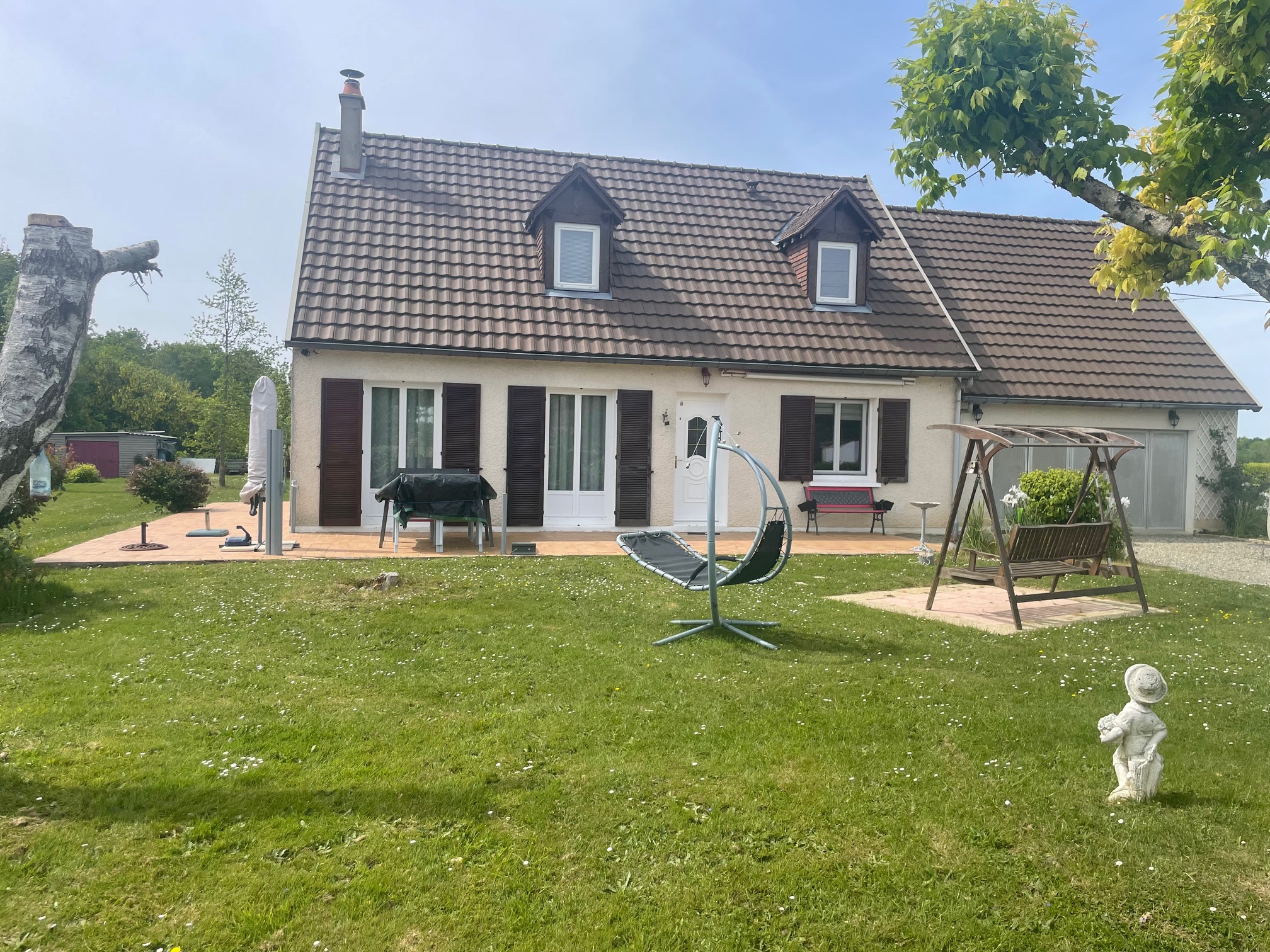 Nouveauté LA QUINTE, pavillon de 122 m2 hab en campagne.