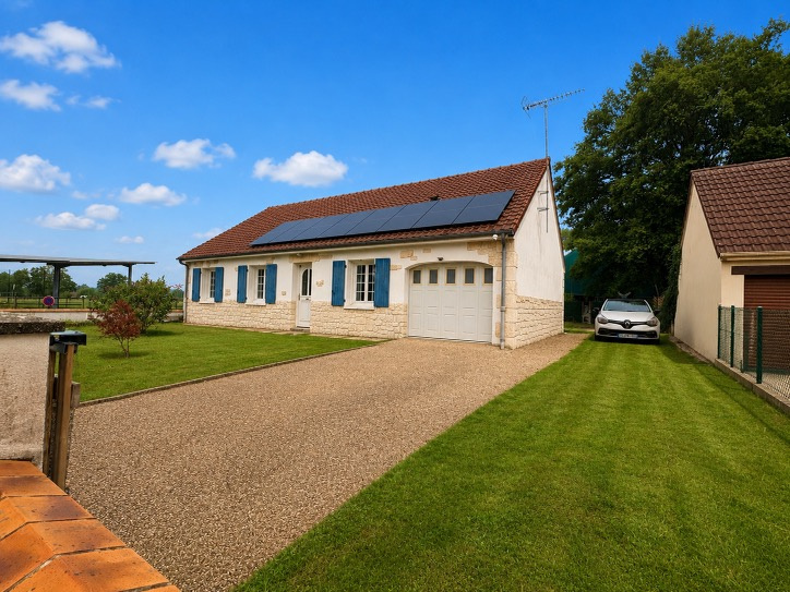 Nouveauté en exclusivité sur ROEZE-SUR-SARTHE, pavillon de p